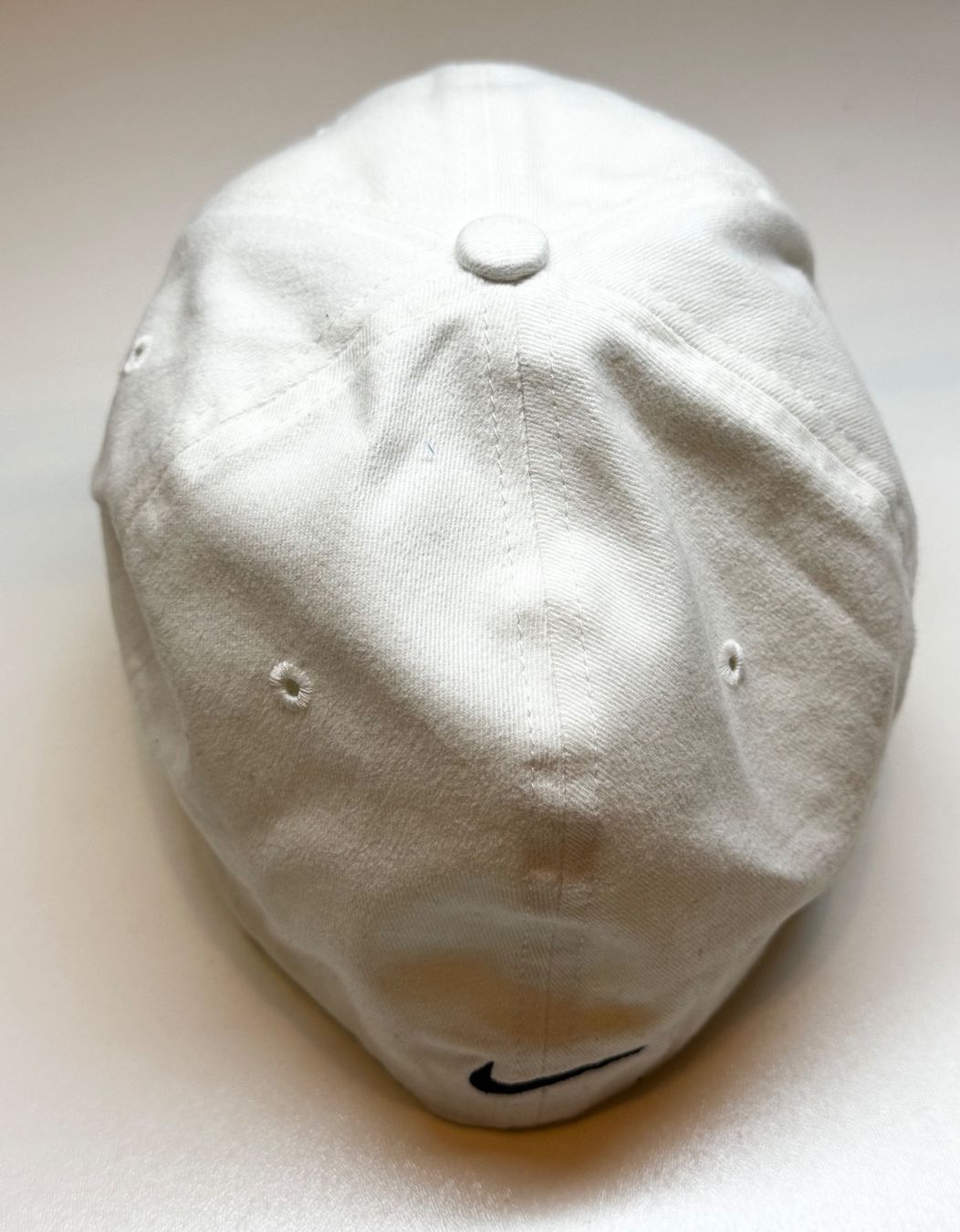 Nike Copricapi, berretti & cappellini: Casquette Cap NIKE, one size, taille élastique, blanc – Nuovo e nell'imballaggio originale da Genève venduto da Murmurs 2