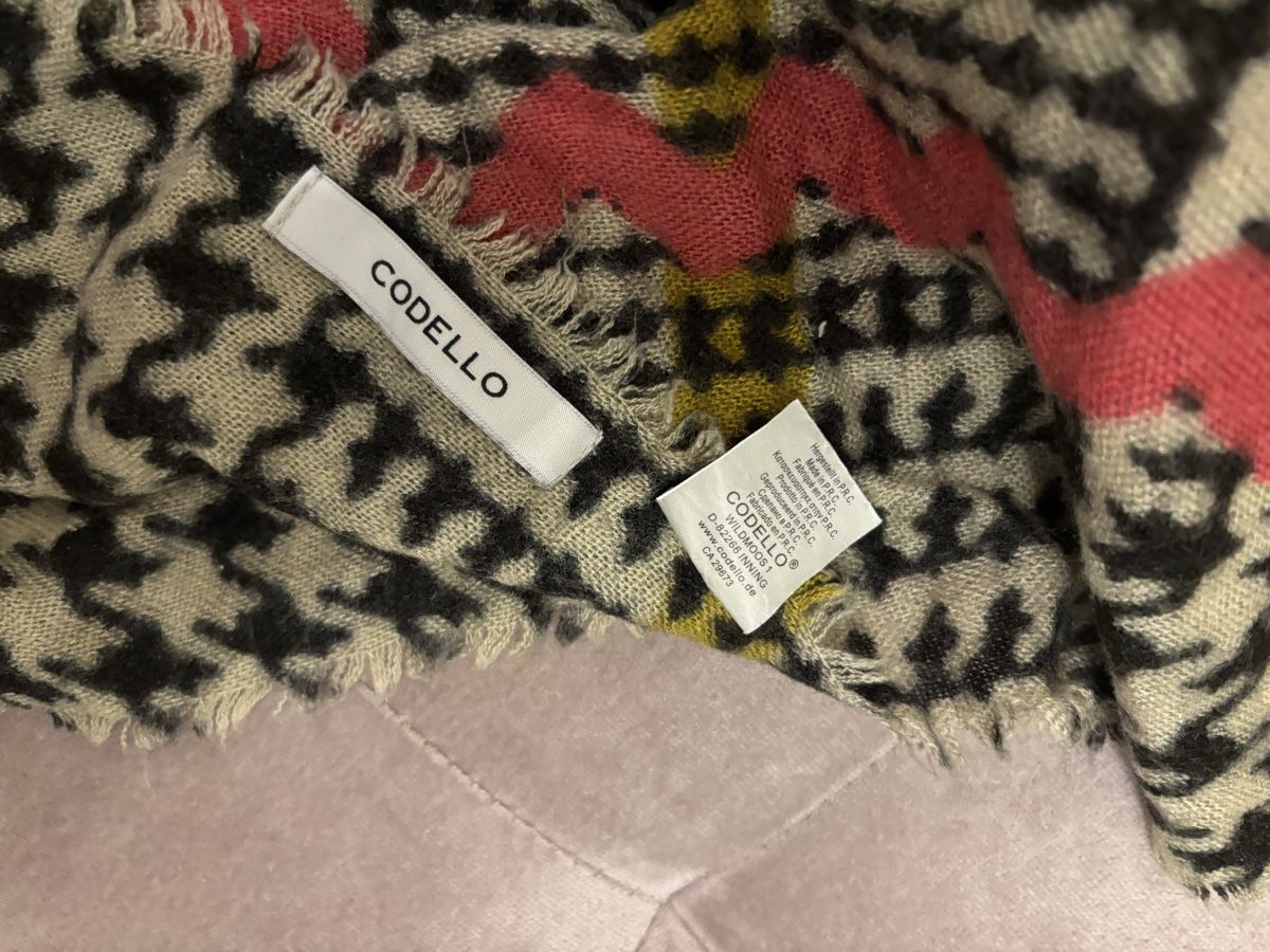 Foulard & Sciarpe: Mehrfarbiger Schal – Usato da Ennenda venduto da cal_pn6x 3
