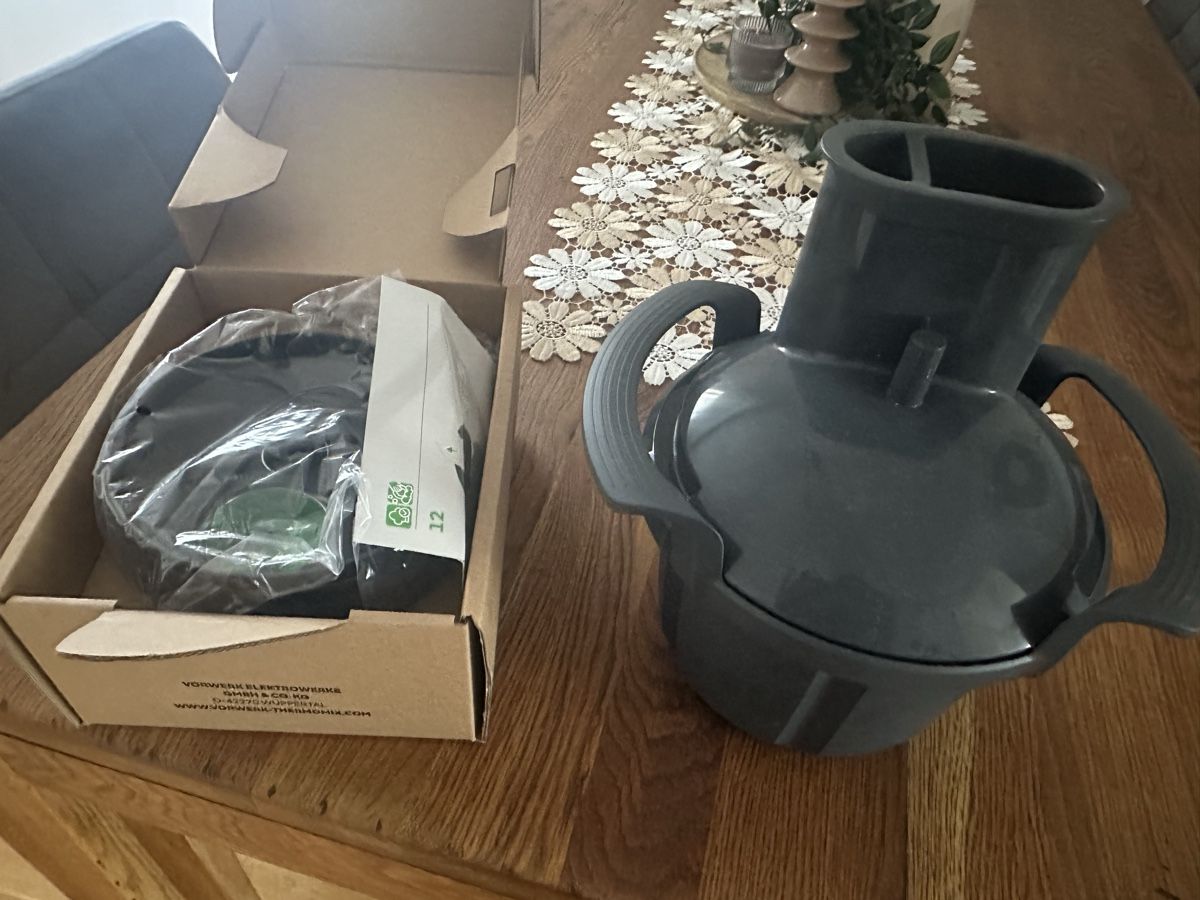 Thermomix Appareils de cuisine: Termomix grattugia 4 in 1  – Neuf (Voir description) à Wettingen par vir_95g7 2