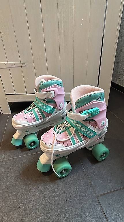 Pattini in linea & Pattini a rotelle: Rollschuhe Gr. 33 bis 37 – Usato da Waldkirch venduto da gla_n2kk