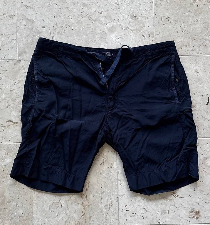 Pantalons: Kurze Hose Stone Island – D'occasion à Kilchberg ZH par eti_m9g8