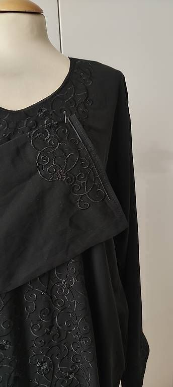 Robes: Abaya/Kleid schwarz, grosse Grösse – D'occasion à Basel par ukhtyy 1