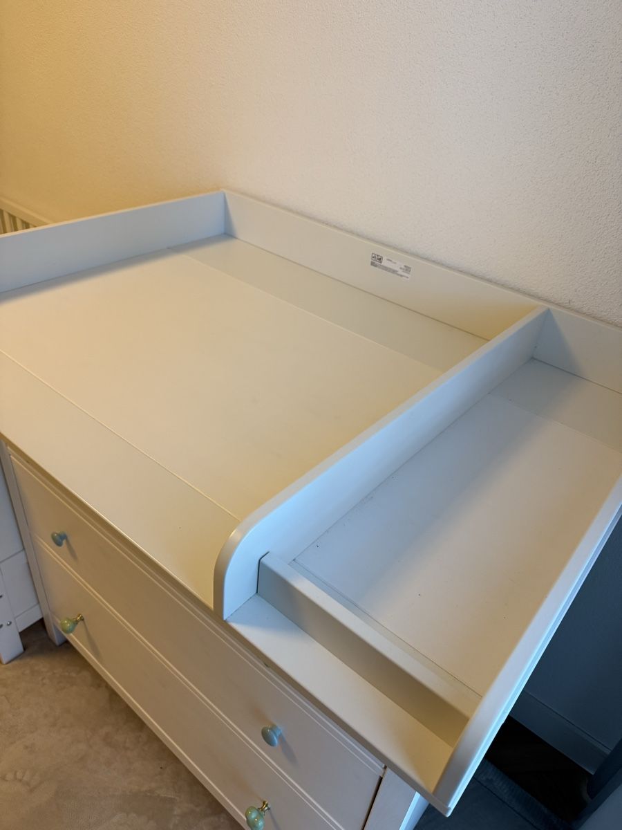 Ikea Tables à langer & accessoires: Wickelkommode Hemnes & Limmaland Aufsatz – Neuf (Voir description) à Zürich par tzi_w9qk 1