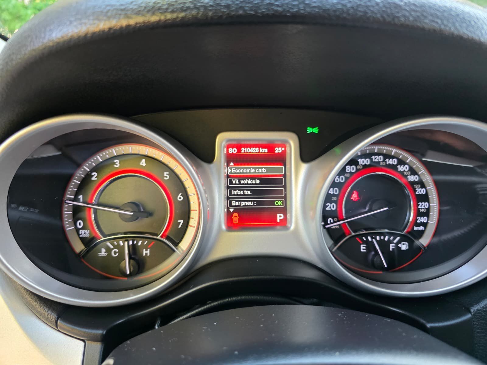 Fiat Automobili: Fiat Freemont 2.4 – Usato da Yverdon-les-Bains venduto da MotoFactory. 9