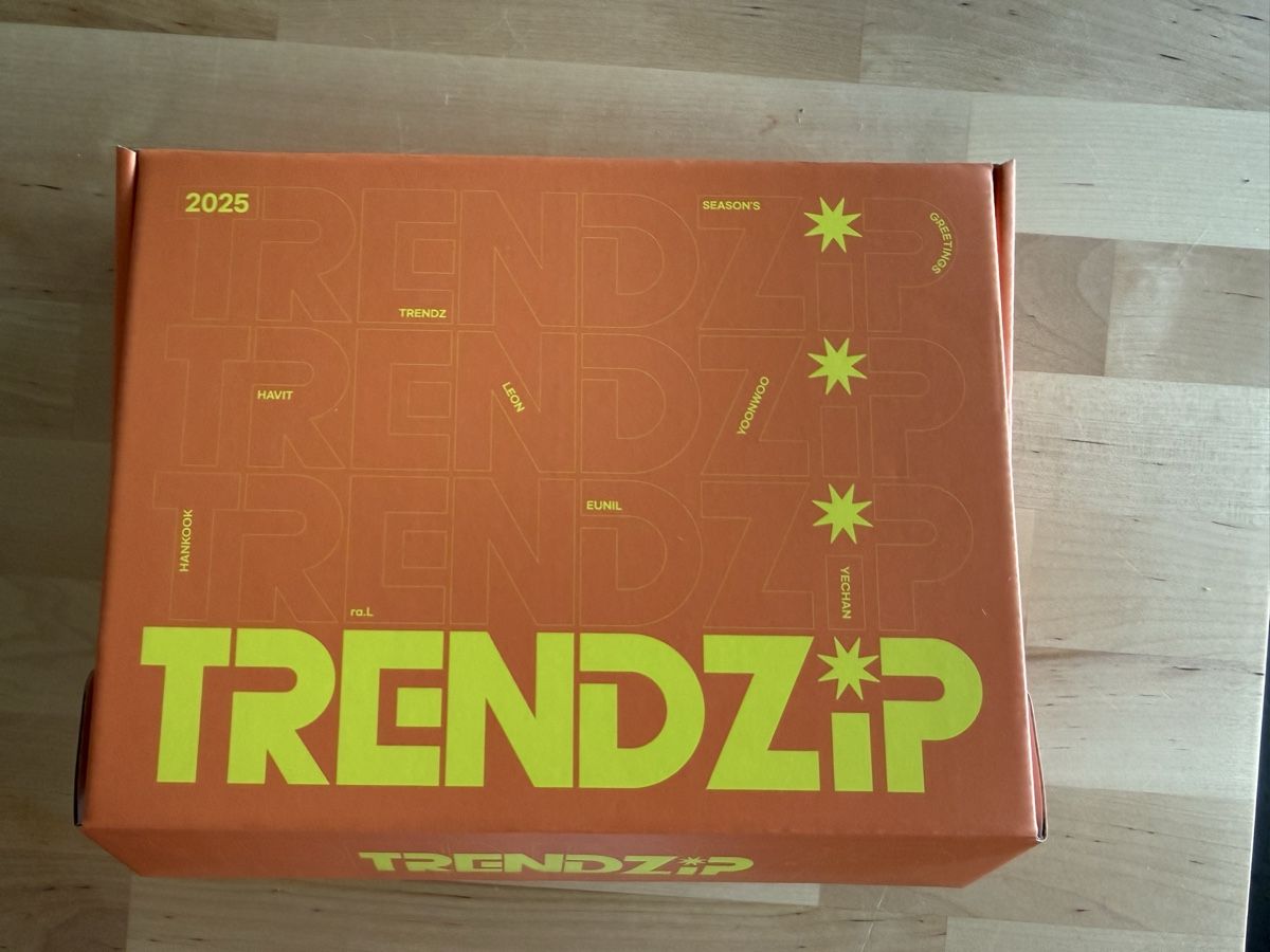 Carte collezionabili: TRENDZ 2025 Season's Greetings – Nuovo (secondo la descrizione) da Castel San Pietro venduto da NaBi-7