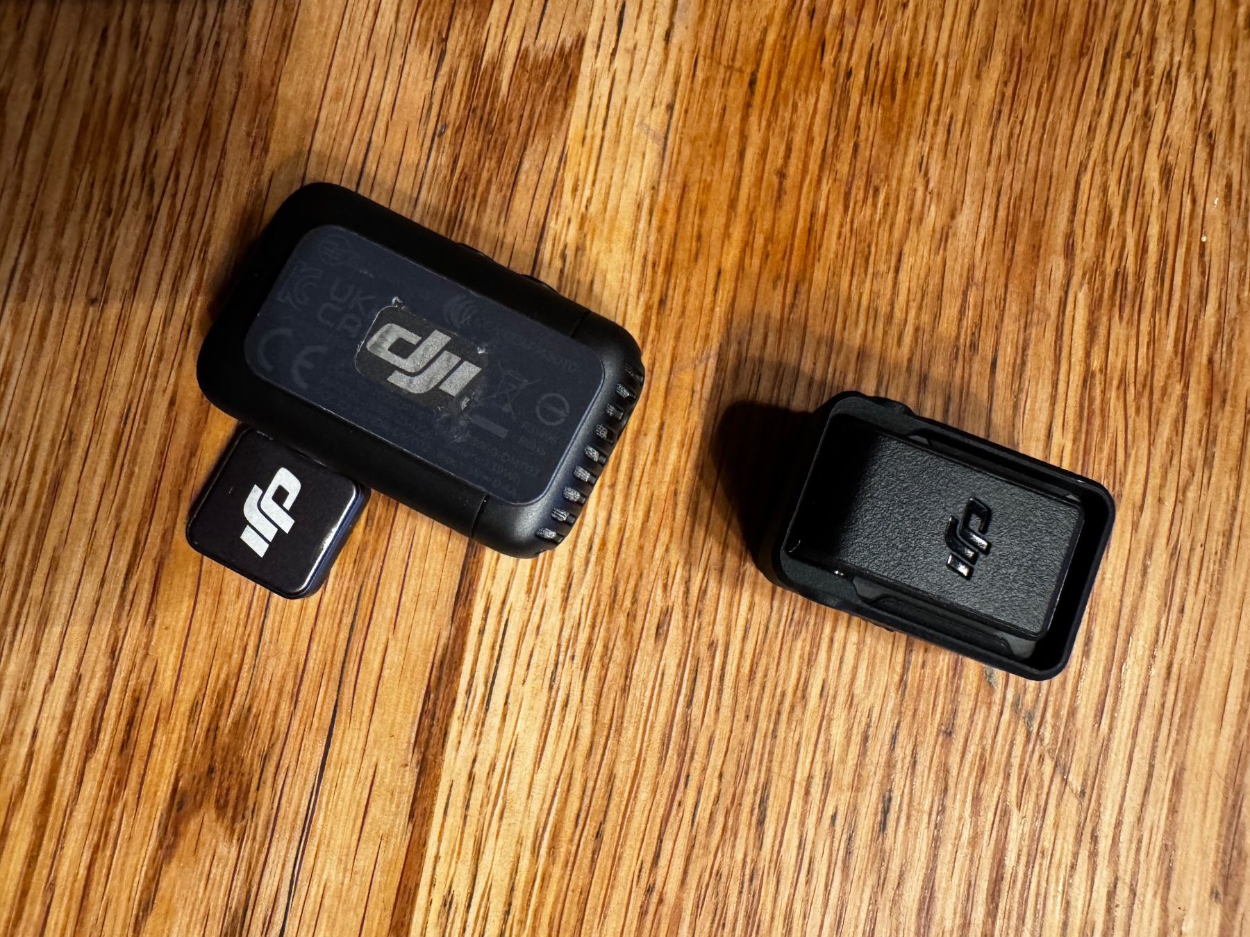 DJI Microphones: DJI Mic 2 + adaptateur Sony – D'occasion à Petit-Lancy par FotoFanCH 1