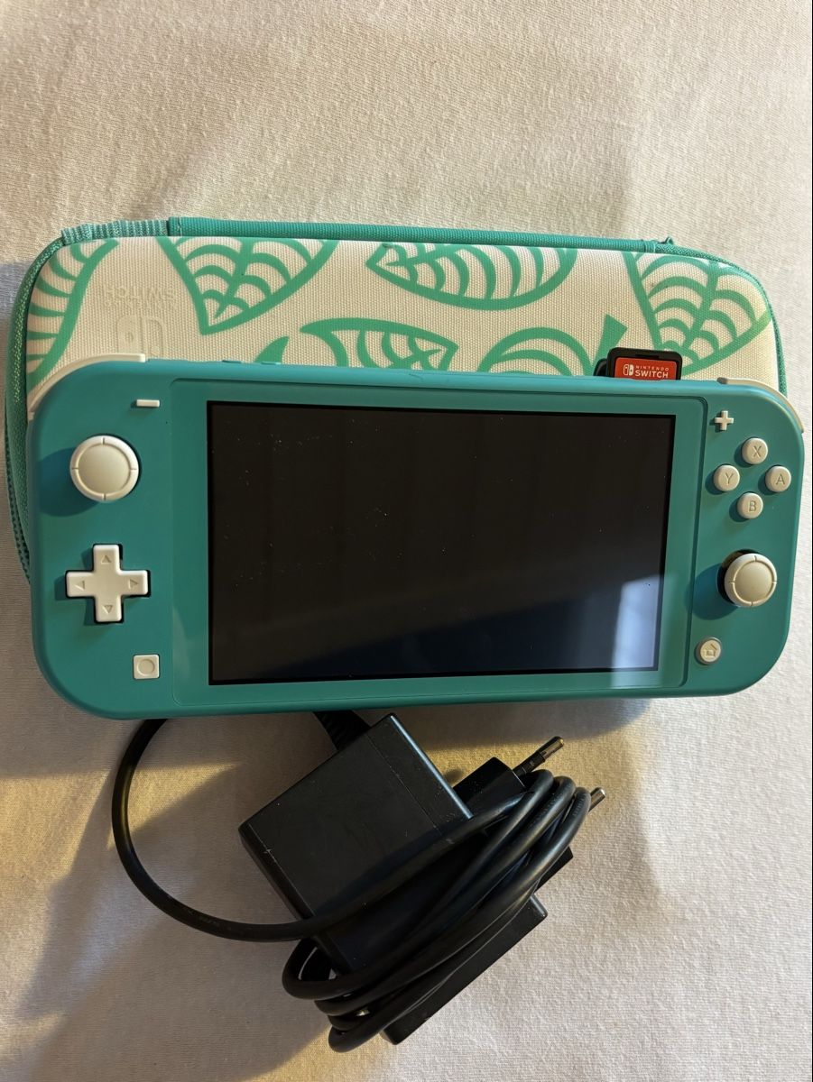 Nintendo Console: Nintendo switch lite, animal crossing – Usato da Avry-devant-Pont venduto da Odilee 2