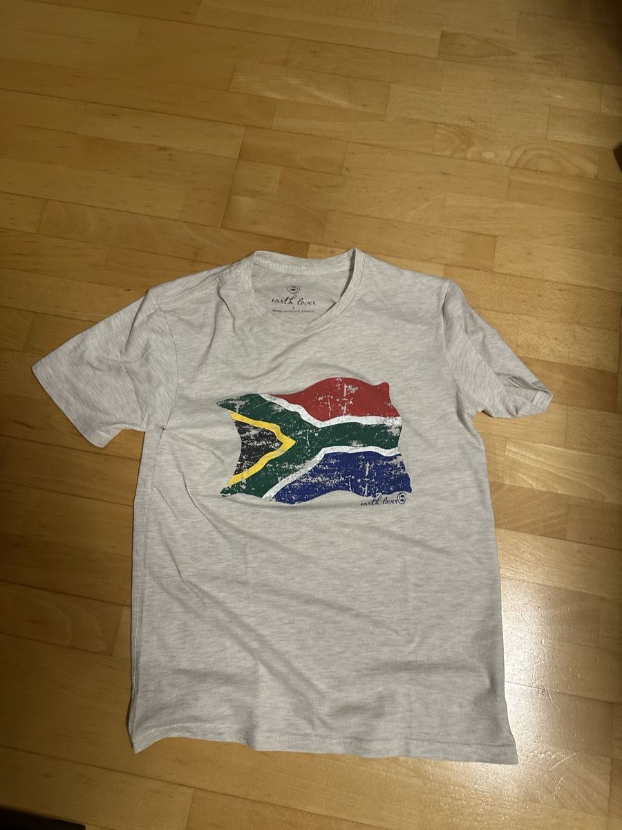 T-shirt: Tshirt – Usato da Weinfelden venduto da jos_nl7m