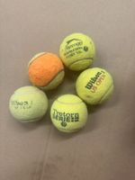 Diverse Tennisbälle
