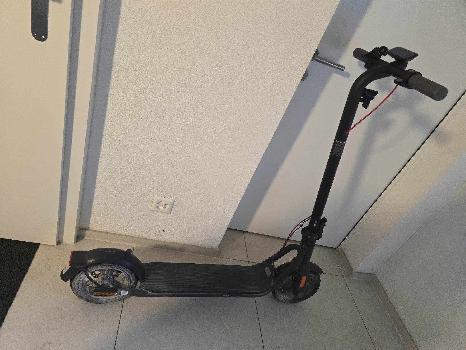 Scooter: E-Scooter – Usato da Wädenswil venduto da rmv_8f7t