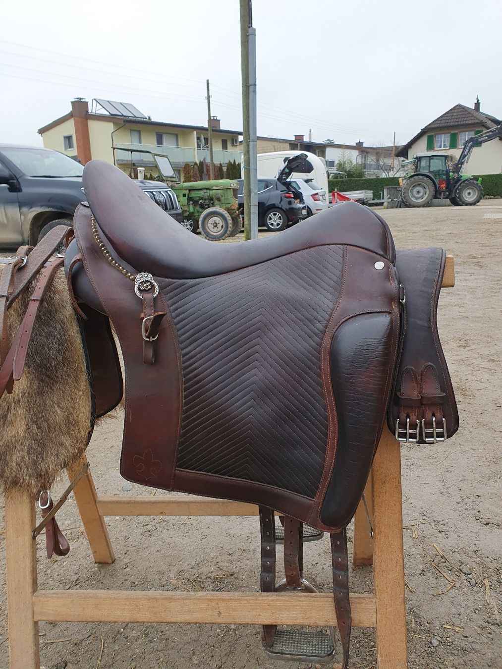 Selle & Accessori: Worker Sattel – Usato da Aarau-Rohr venduto da Goja6 1