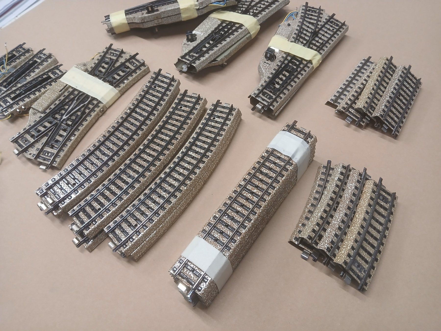 Märklin Modelleisenbahnen: Märklin H0 M-Gleise Lot2 – Gebraucht aus Däniken SO von nitro161 4