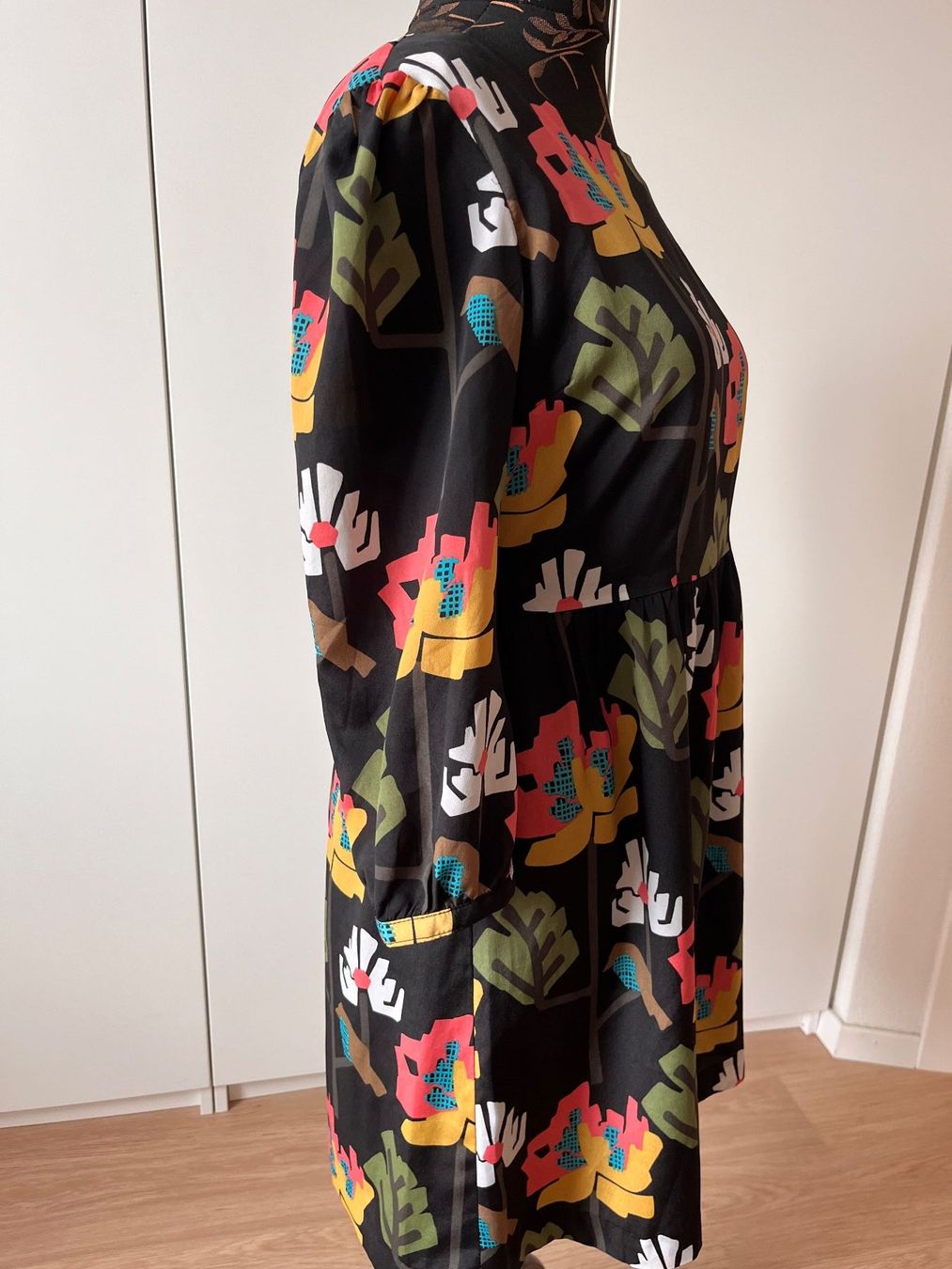 Vestiti: Fossil Kleid mit Blumenmuster Grösse M neuwertig – Usato da Frenkendorf venduto da klourenco 4