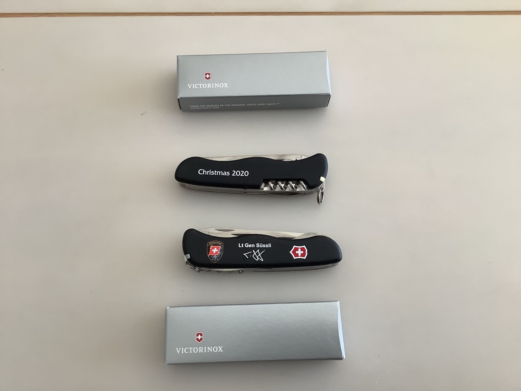 Victorinox Couteaux de poche: Lt Gen Süssli – D'occasion à Holzhäusern ZG par tho_8my6 1