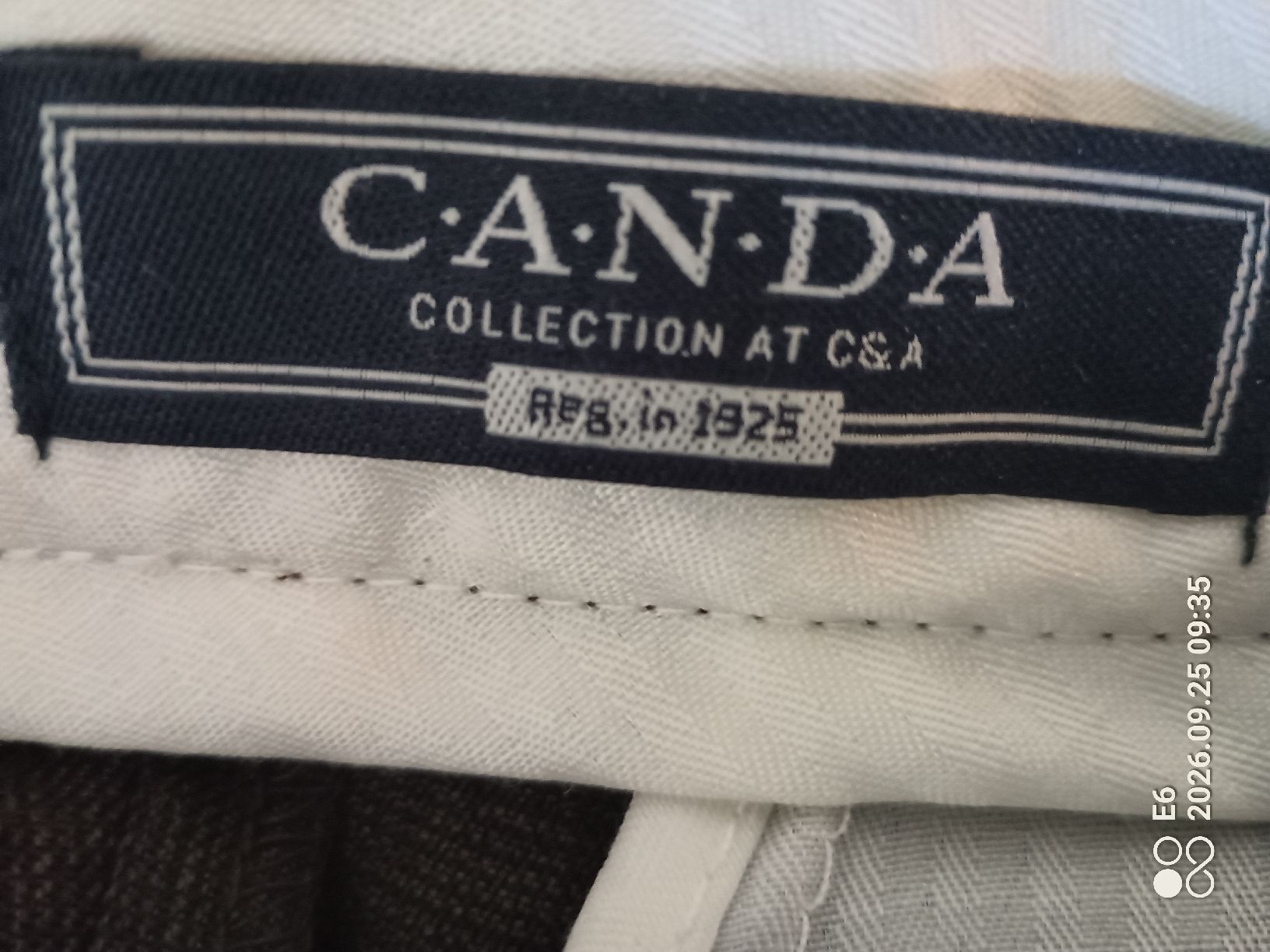 Pantaloni: Schwarze Hose. Marke: Canda – Usato da Zürich venduto da Mitzi6 2