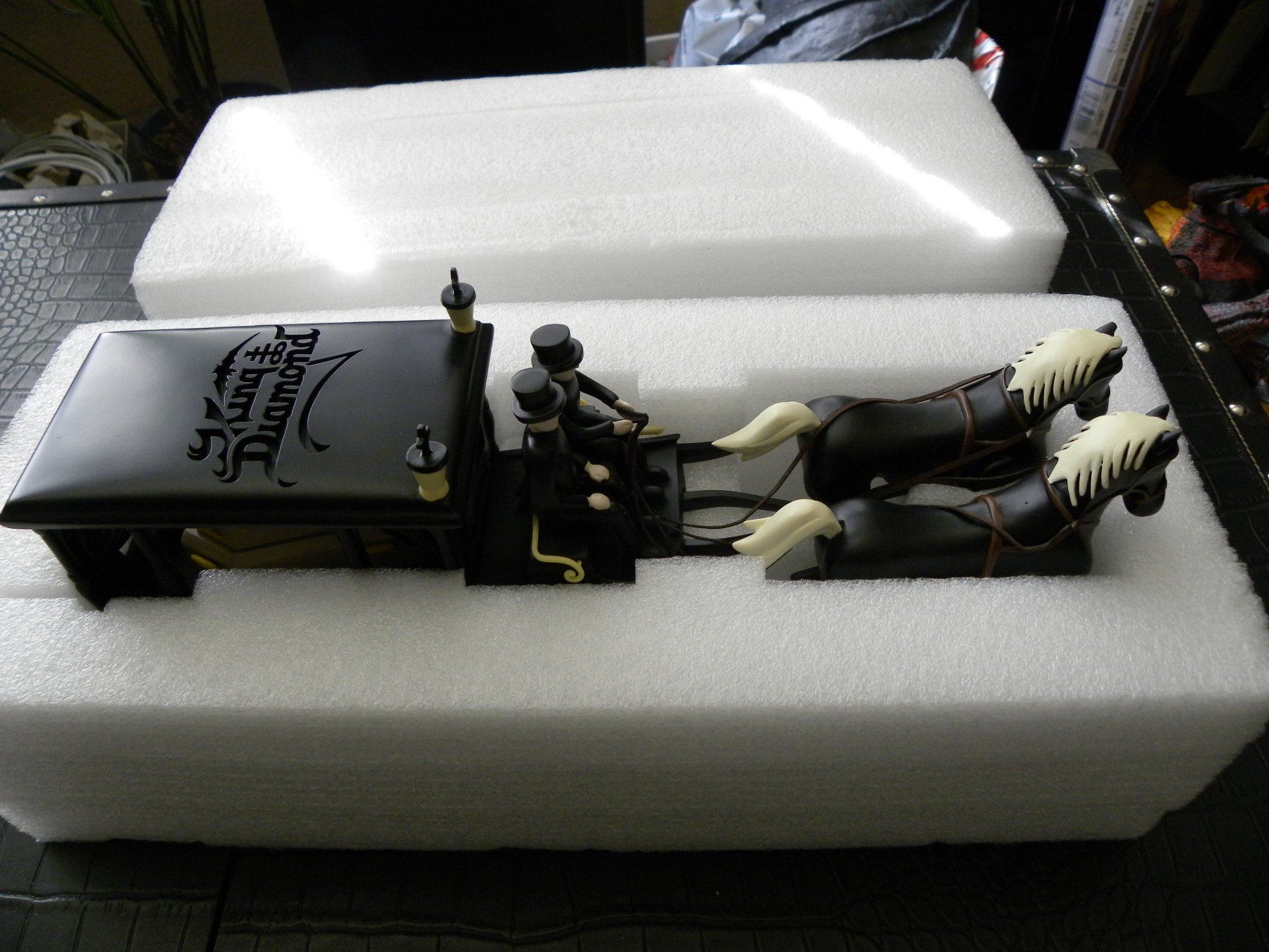 Statuette: King Diamond Hearse – Usato da Olten venduto da rollinon