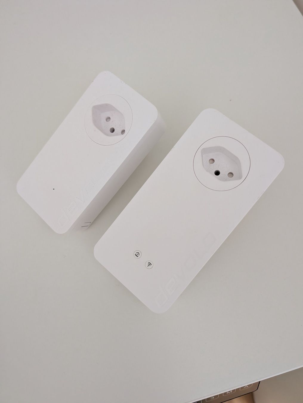 Devolo Unità & Adattatore: Devolo dLAN 1200+ WiFi Starter Kit – Usato da Zürich venduto da tab_5nv6 1