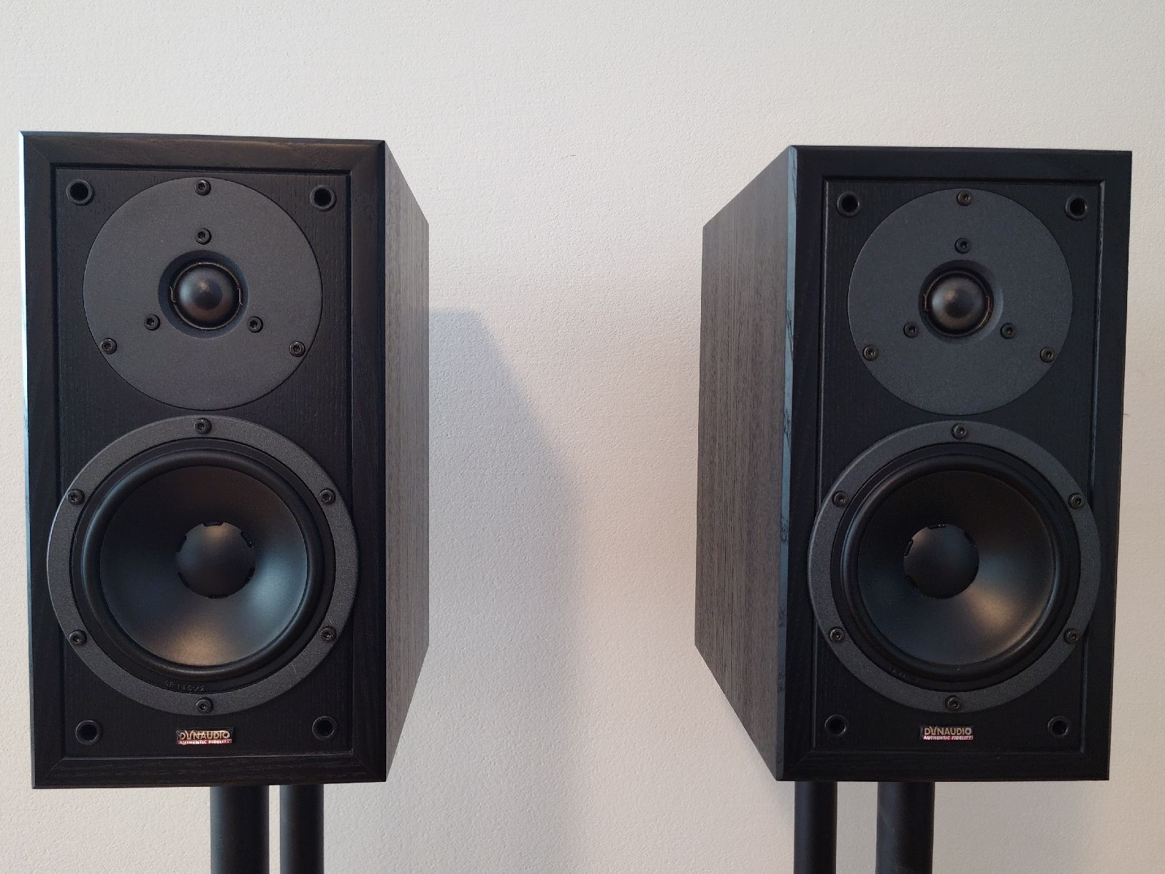Dynaudio Casse acustiche: DYNAUDIO Contour 1.1 – Usato da Cham venduto da tuttipaletti 1