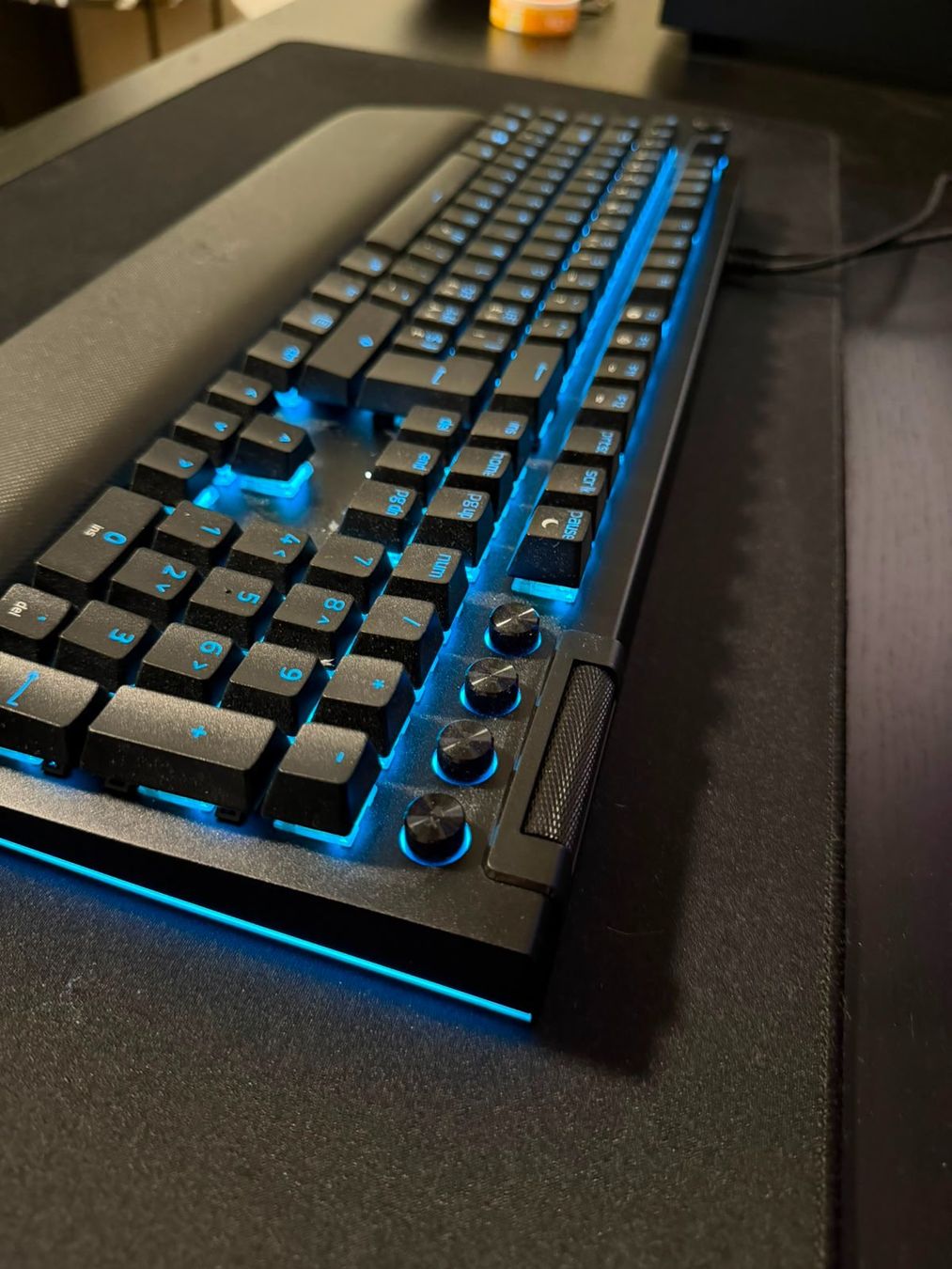 Razer Tastiere: Razer BlackWidow V4 Pro – Usato da Muri AG venduto da Cane7 3