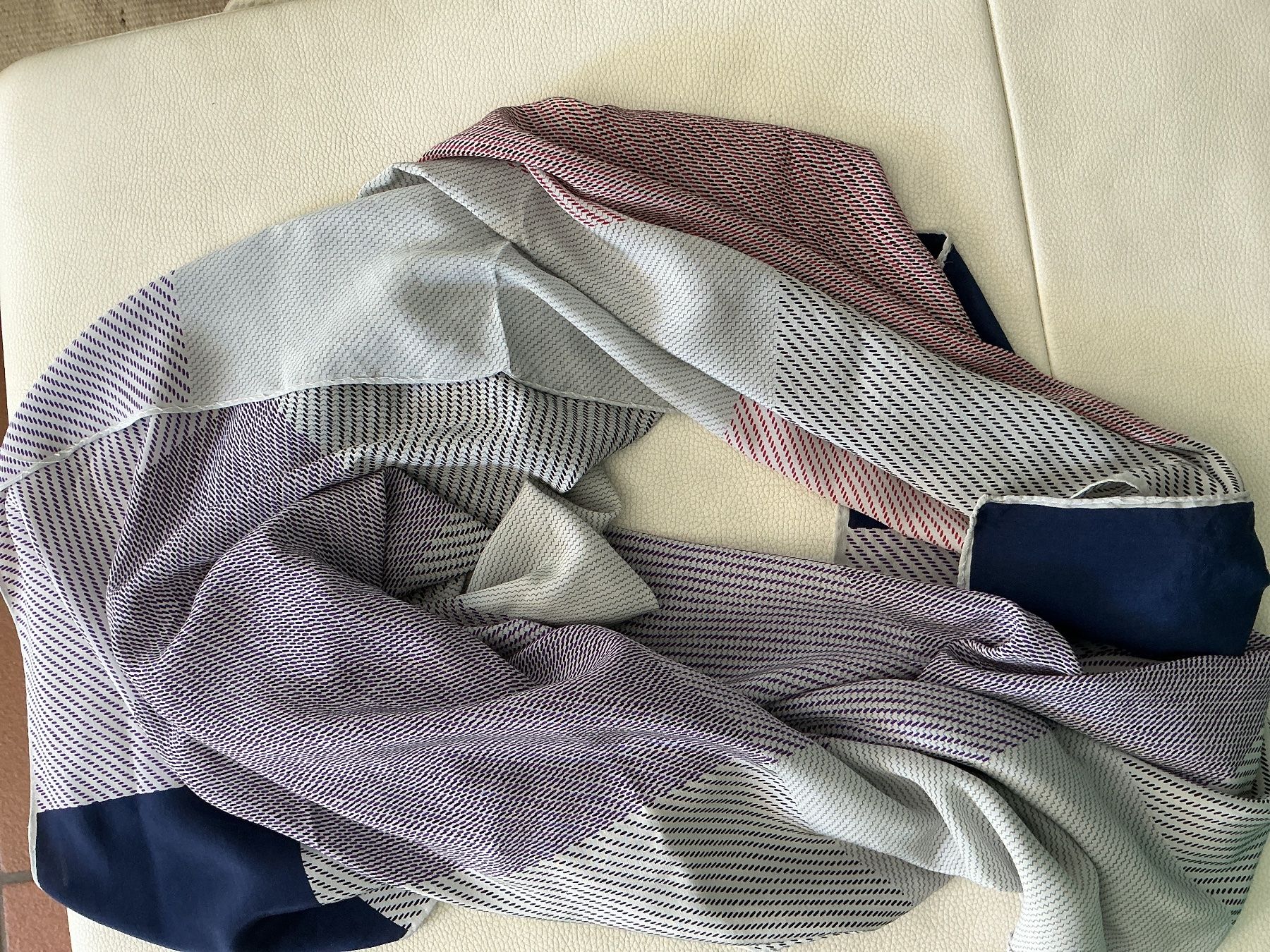 Foulard & Sciarpe: XXL  Seidenschal Pastellfarben – Usato da Wettingen venduto da Andres54 2