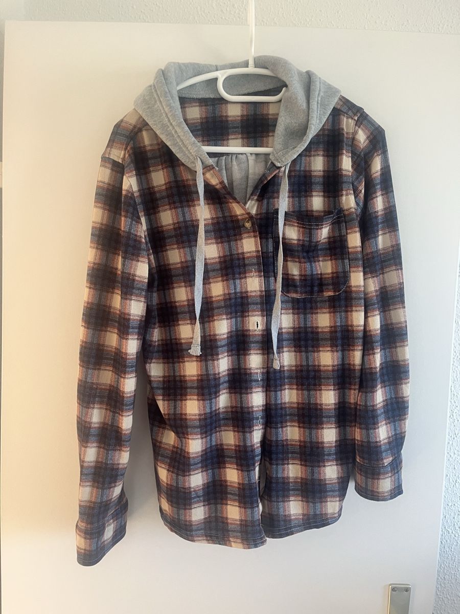 Camicette: Karierte Hemdbluse mit Kapuze, Damen, Gr. M – Usato da Zürich venduto da Insert_Name