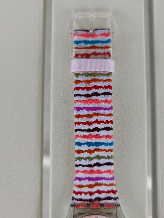 Swatch Orologi: SWATCH Damen Uhr, pink, ultrathin – Usato da Meggen venduto da SellingGoods_1 2