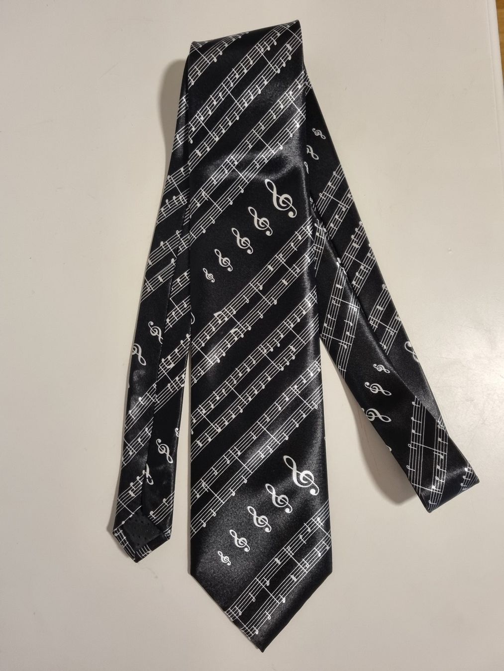 Krawatten: Krawatte Tie Stephan 100% Seide – Gebraucht aus Basel von coinseller_87 1