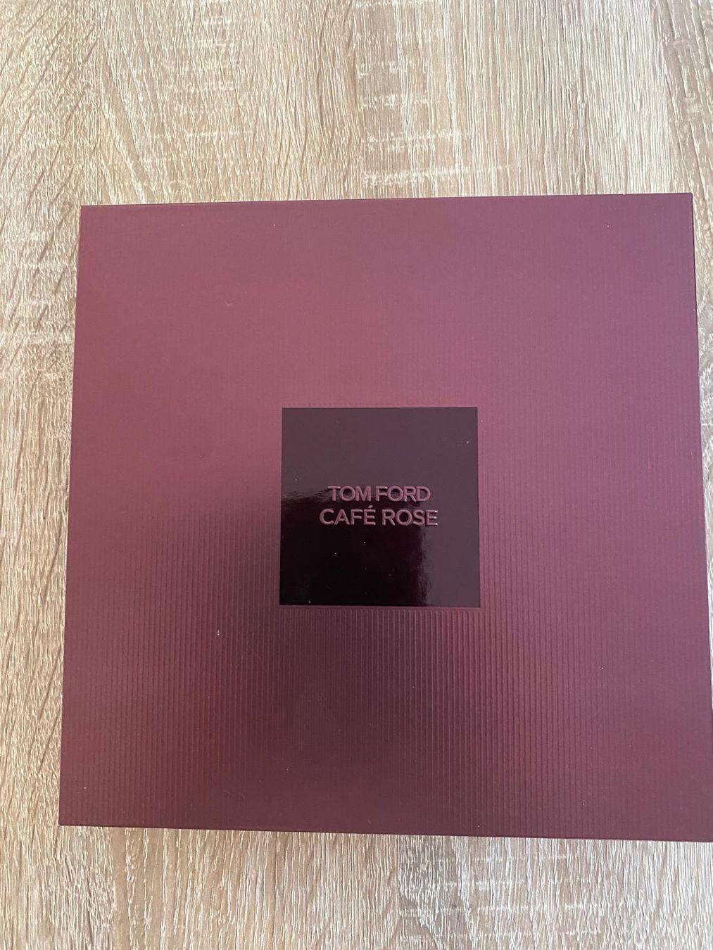 Tom Ford Profumi & Eau de Toilette: TOM FORD CAFÉ ROSE 50ML – Nuovo e nell'imballaggio originale da Lachen SZ venduto da Ladylike1