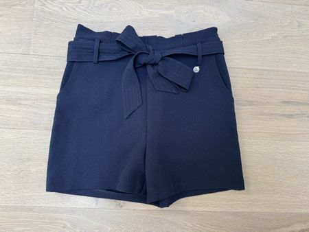 Kurze Hose dunkelblau / Grösse 40