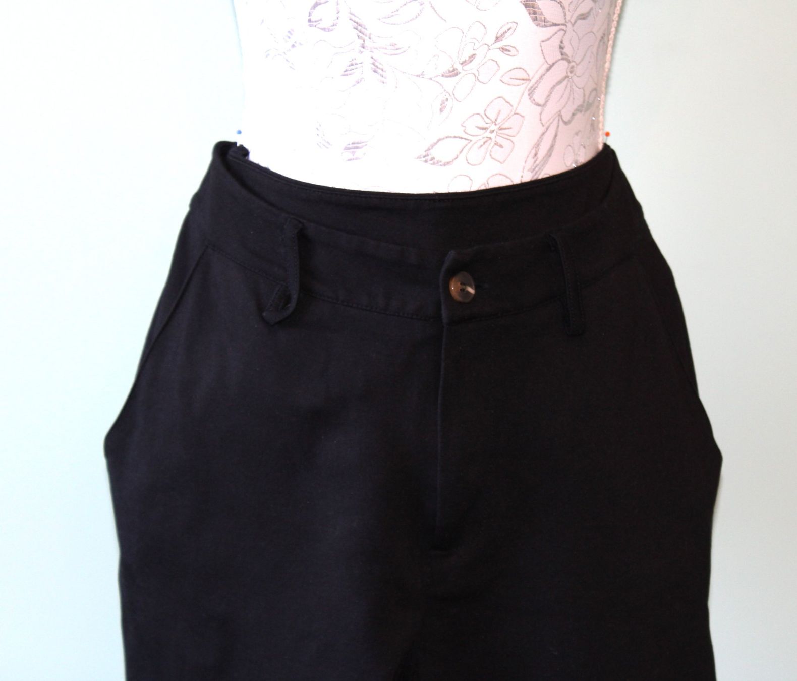Pantaloni: Hose (P) – Usato da Schaan venduto da antikes_und_kurioses 1