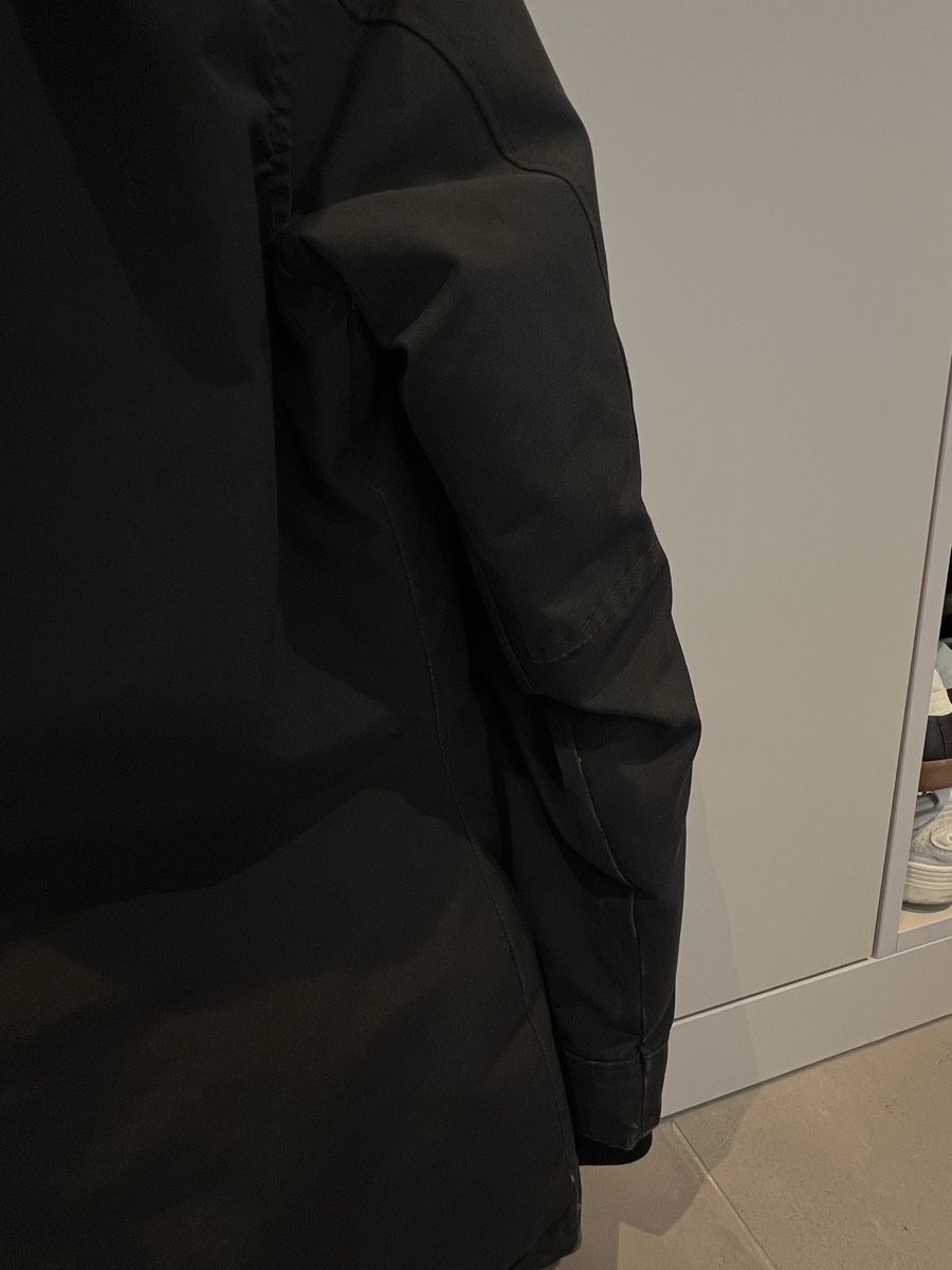Canada Goose Giacche: Canada Goose Winterjacke, Schwarz, Gr. S – Usato da Täuffelen venduto da lis_cz7q 5