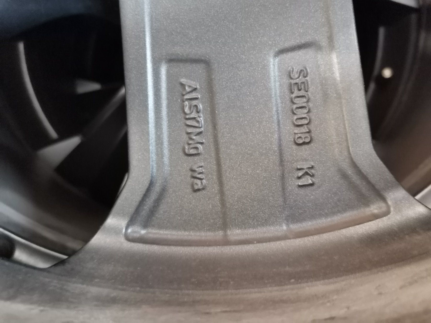 Seat Pneumatici & Ruote complete: Seat / Cupra Ateca Räder – Usato da Cham venduto da grepper13 9