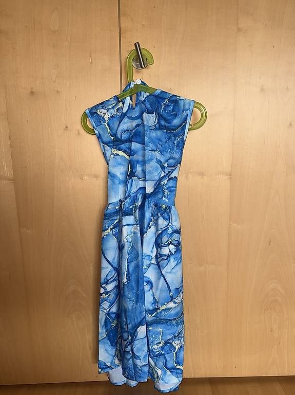 Vestiti & Gonne: Kleid 10-12 Jahre – Nuovo e nell'imballaggio originale da Buchs AG venduto da Cres3 2