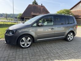 VW Touran 2.0 TDI grau Personenwagen 139'669km