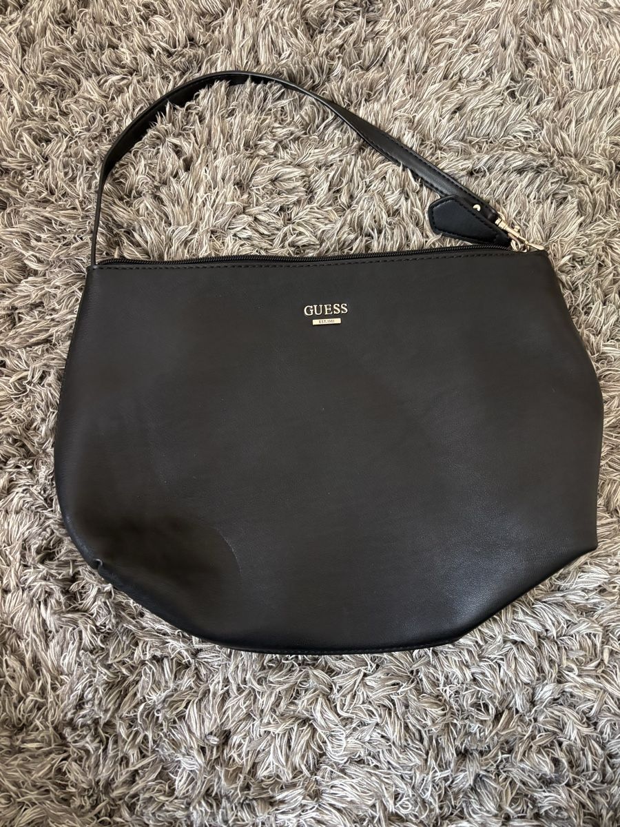 Guess Borse da donna: GUESS Handtasche Schwarz – Usato da Therwil venduto da cosugs