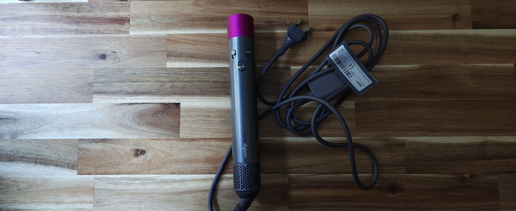 Dyson Sèche-cheveux: Dyson Airwrap Multi-styler Complete – Très bon état – D'occasion à Fribourg par cov_5s7x 4