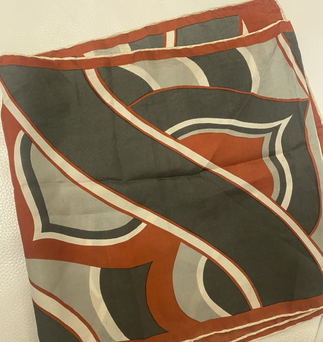Foulard & Sciarpe: Seiden Schal 🌸 – Usato da Opfikon venduto da Luis144 4