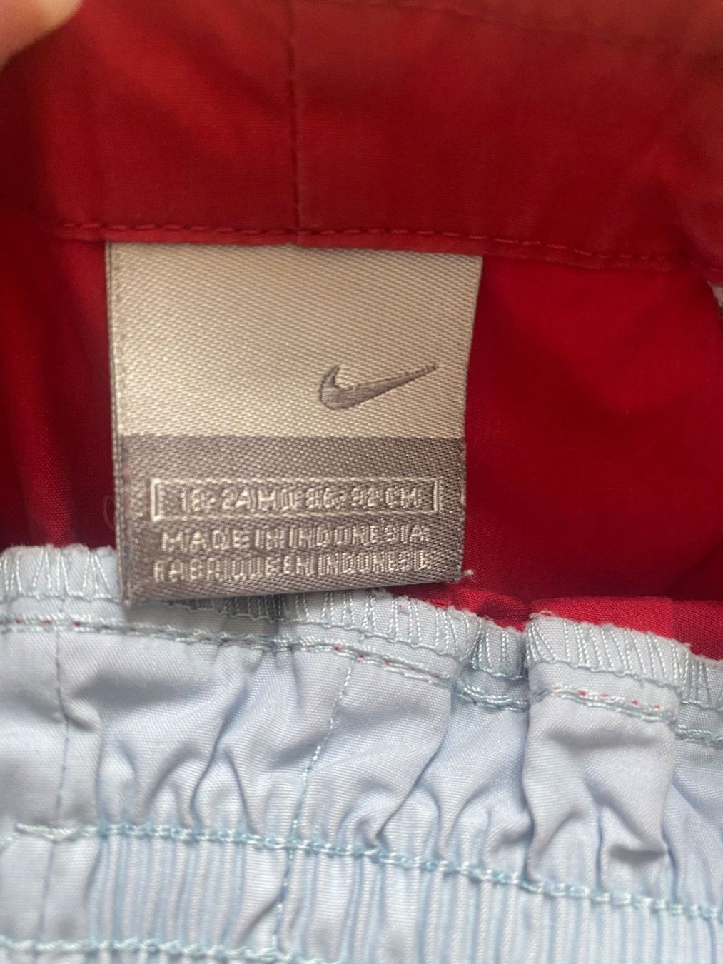 Nike Pantaloni: Short Nike garçon t.86-92 – Usato da Le Brassus venduto da lionete02 1