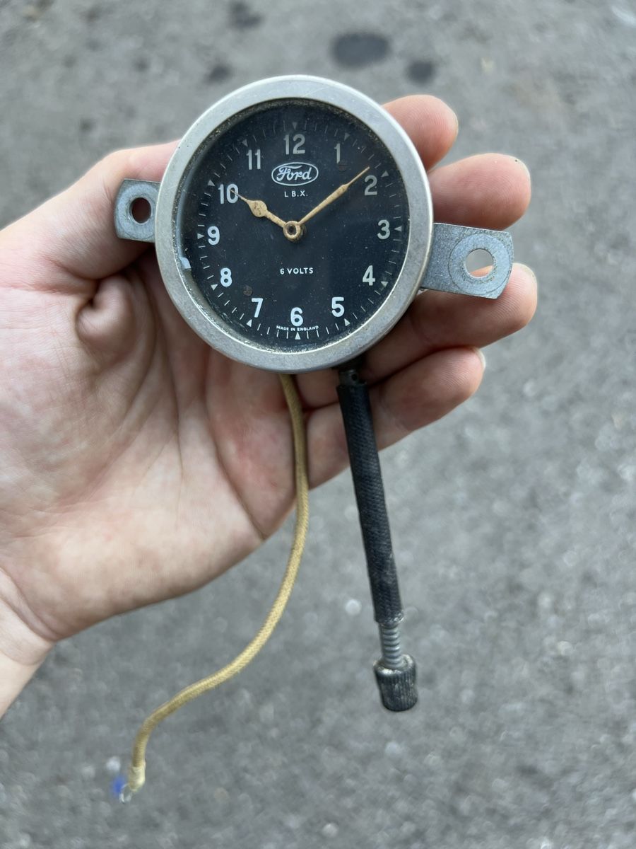 Ford Tutti pezzi di ricambio auto: Ford Oldtimer Borduhr Smiths Cockpit Clock Amaturenbrett – Usato da Theilingen venduto da ovi123