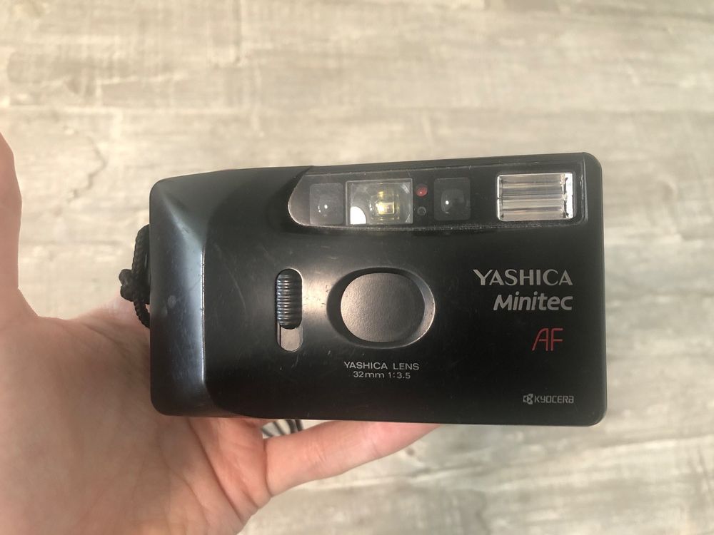 Appareil Photo Compact Yashica AF-mini Avec Objectif 34 Mm F/4.5 - Noir, Format 35mm, Occasion Bon état