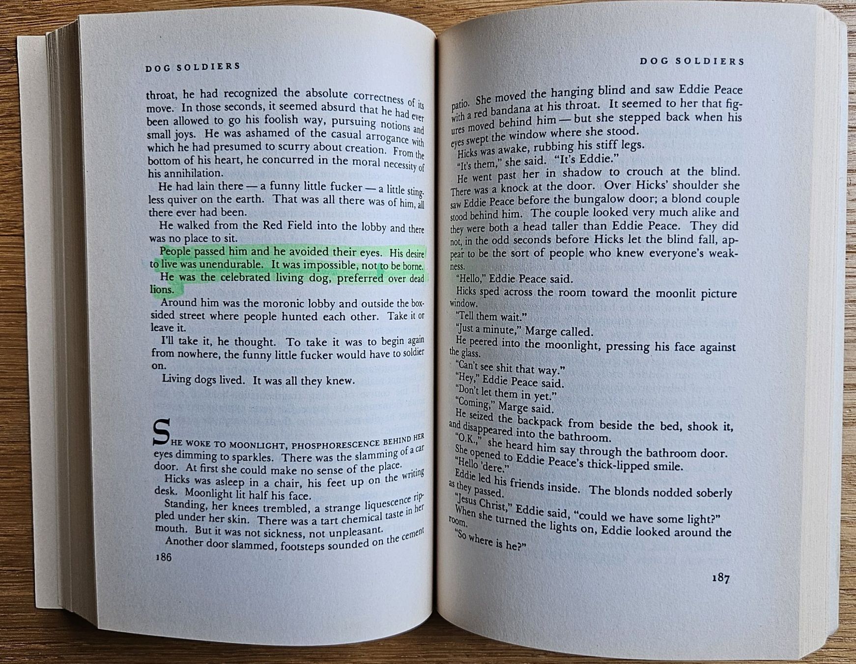 Libri: Buch Dog Soldiers von Robert Stone – Usato da Schaffhausen venduto da asyouwestley 4