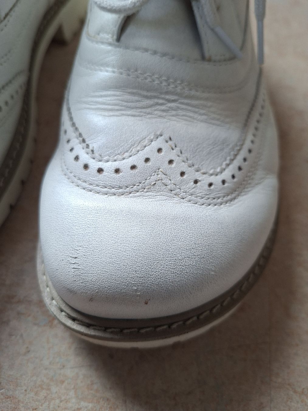 Helvesko Scarpe da donna: Helvesko Schuhe, Gr. 39, cremeweiss – Usato da Klingnau venduto da vollmond36 5