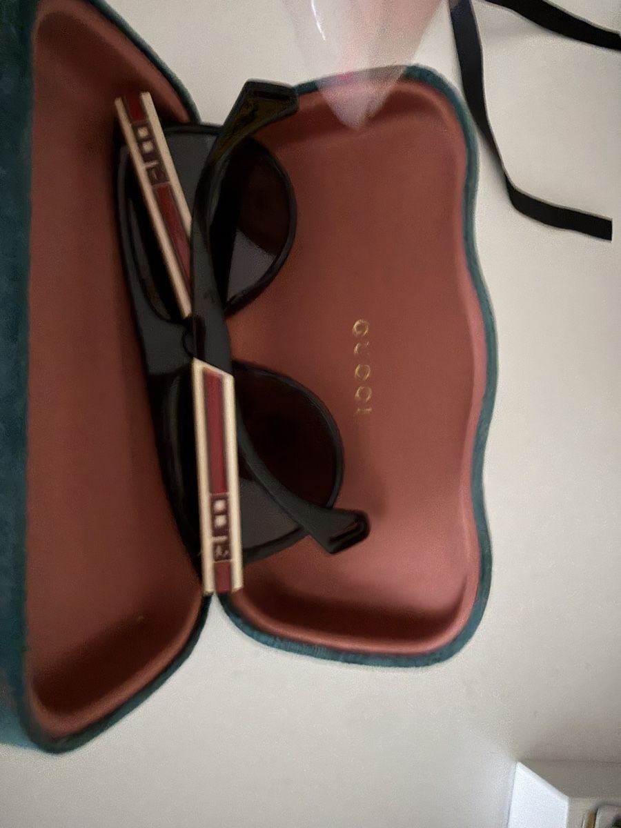 Gucci Brillen & Gläser: Gucci Sonnenbrille – Gebraucht aus Bern von oaicu
