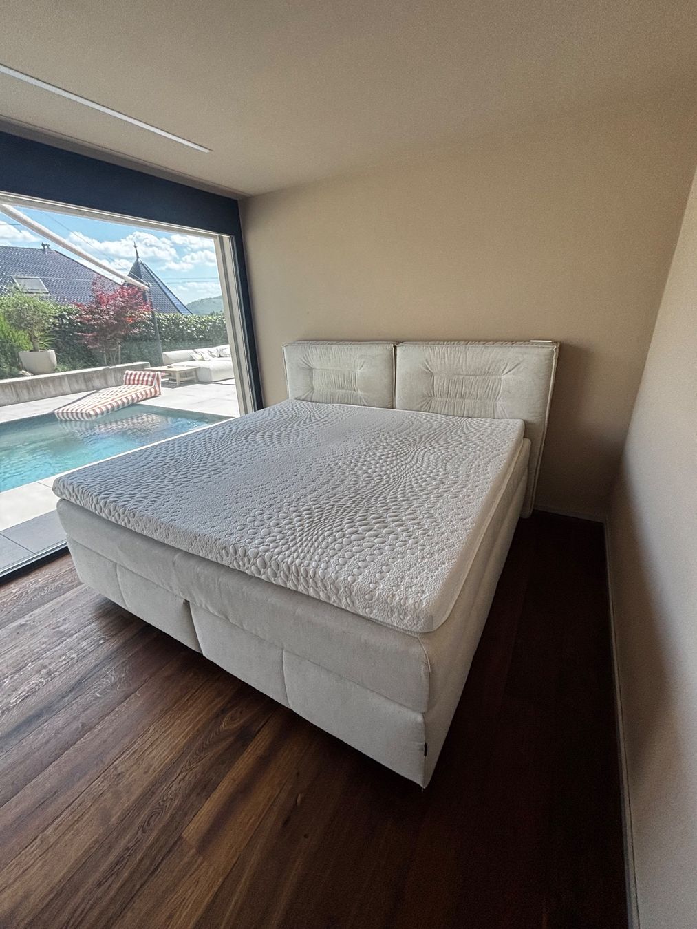 Betten: Boxspringbett 200X200 cm inkl. Topper – Gebraucht aus Trimbach von Valentiina1