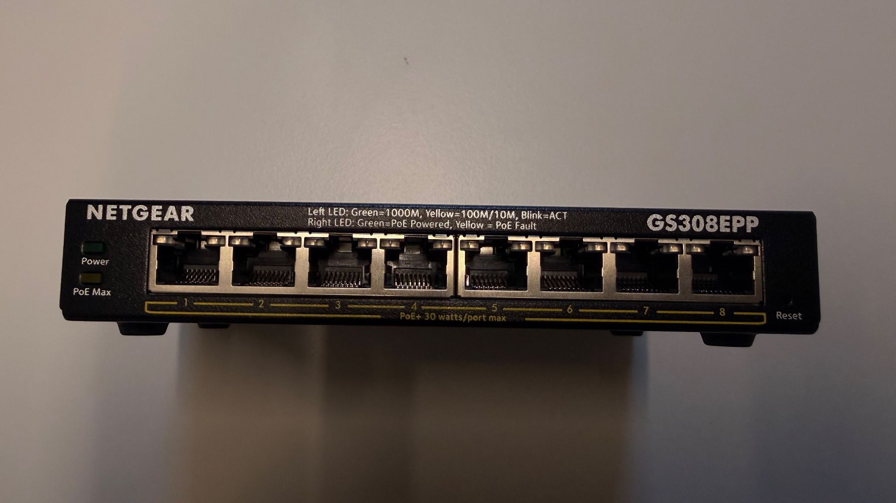 Netgear Hubs & Switches: Netgear GS308 EPP v1 – Gebraucht aus Balsthal von eugenio.rodriguez