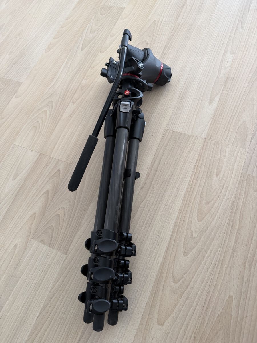 Manfrotto Treppiedi & Teste: Manfrotto 190CXPRO4 Carbon Stativ mit Tasche gebraucht – Usato da Fehraltorf venduto da flo0606 3