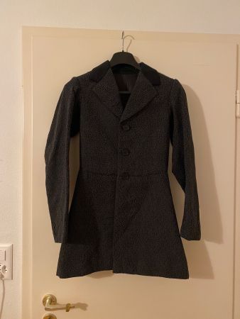Grau-schwarzer Herrenanzug / Jacke