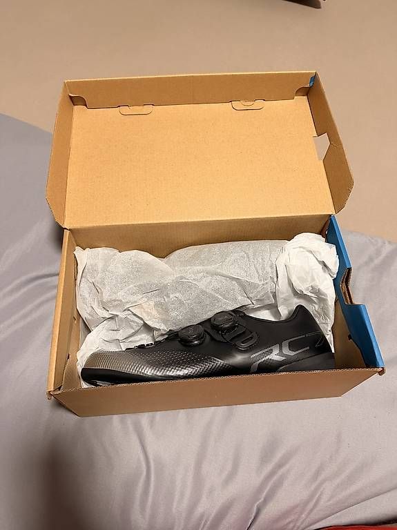 Shimano Scarpe da uomo: Chaussures cyclisme Shimano – Nuovo e nell'imballaggio originale da Corcelles-près-payerne venduto da alv_7rq2 1