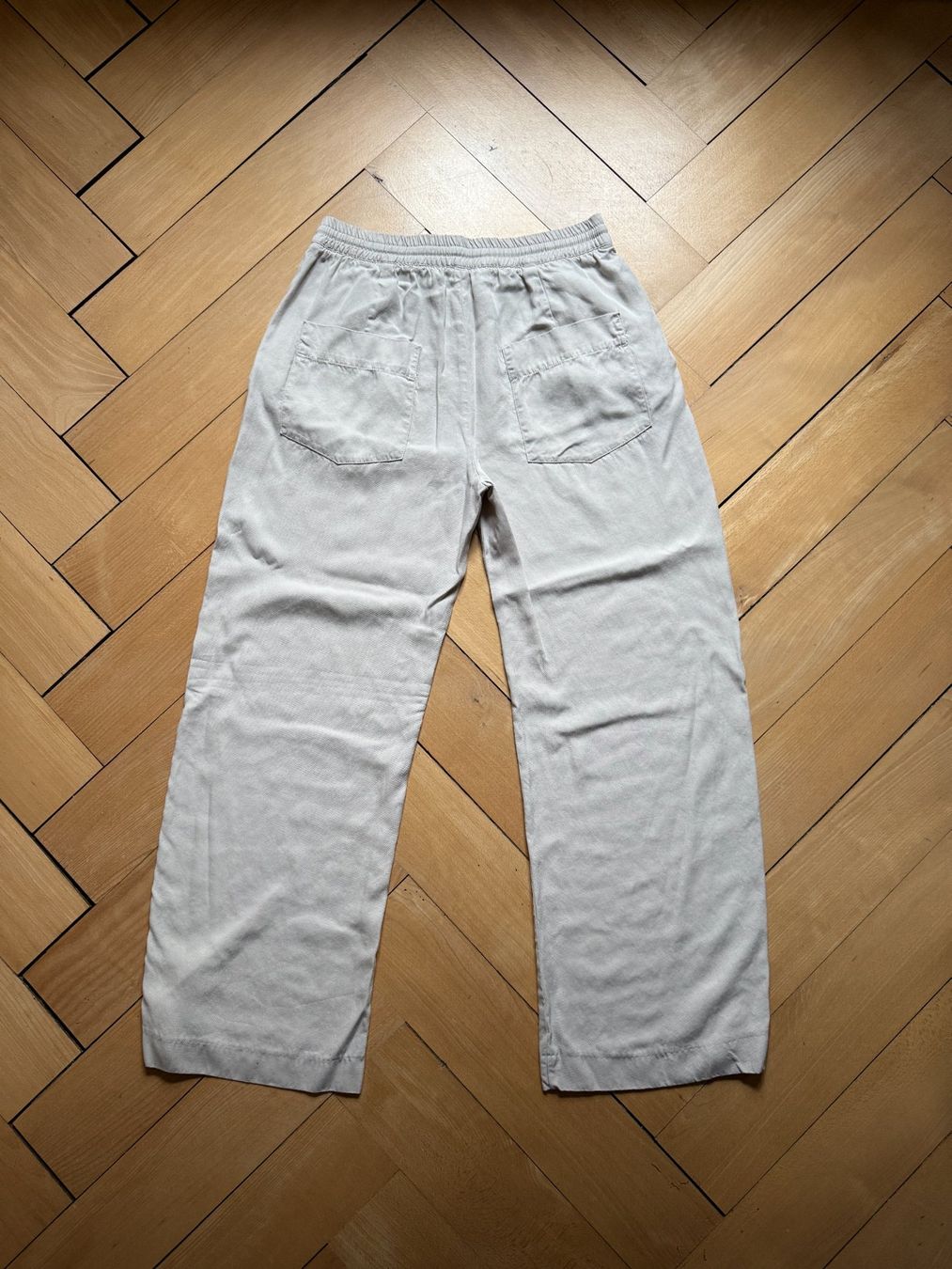 Zara Pantaloni: ZARA - Hose beige locker M – Usato da Zürich venduto da Diazaio 2