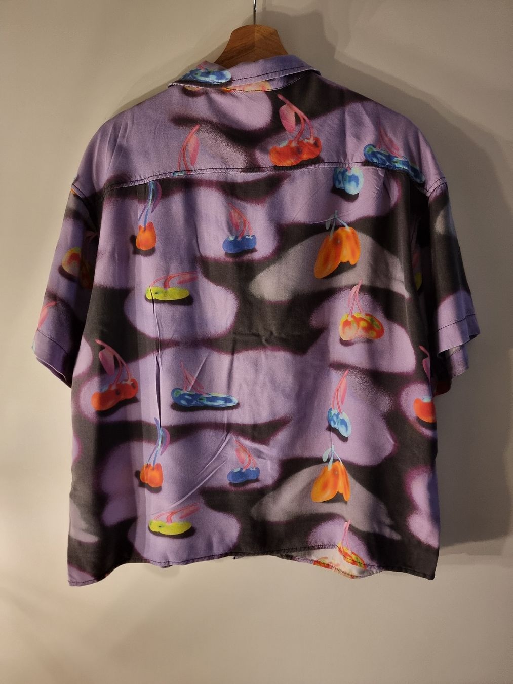 Camicie: Kurzarm Hemd Unisex Gr M – Usato da Interlaken venduto da NataliiaS 4